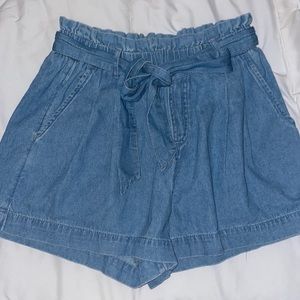 American Eagle Mom Shorts Size Small